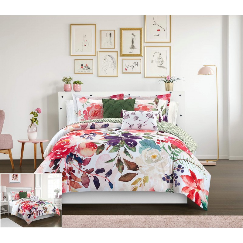 Floral watercolor design bedding
