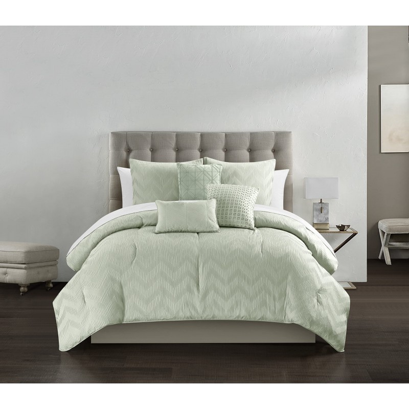Plush ribbed herringbone design bedding