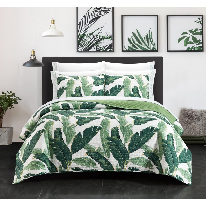 Sheet set with decorative green pillowcase