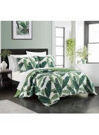 Sheet set with decorative green pillowcase